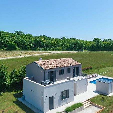 Stunning Home In Barban With Wifi Exteriör bild