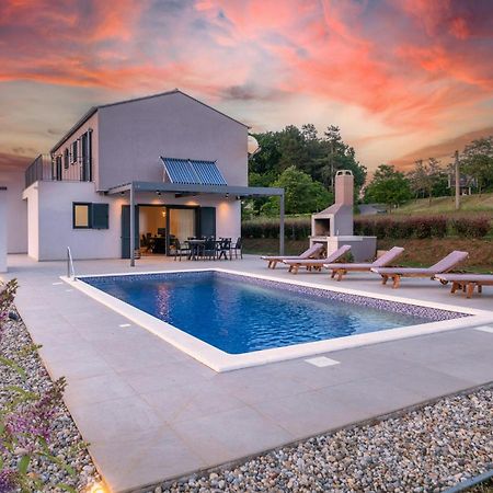 Stunning Home In Barban With Wifi Exteriör bild