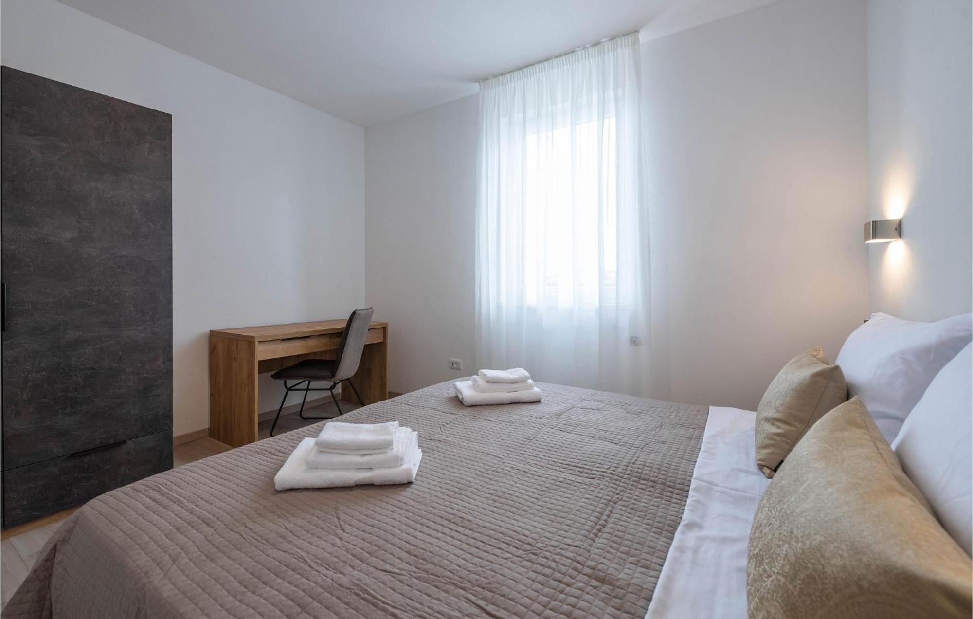 Stunning Home In Barban With Wifi Exteriör bild