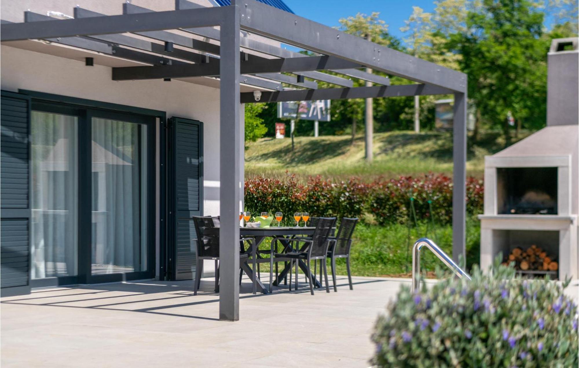 Stunning Home In Barban With Wifi Exteriör bild