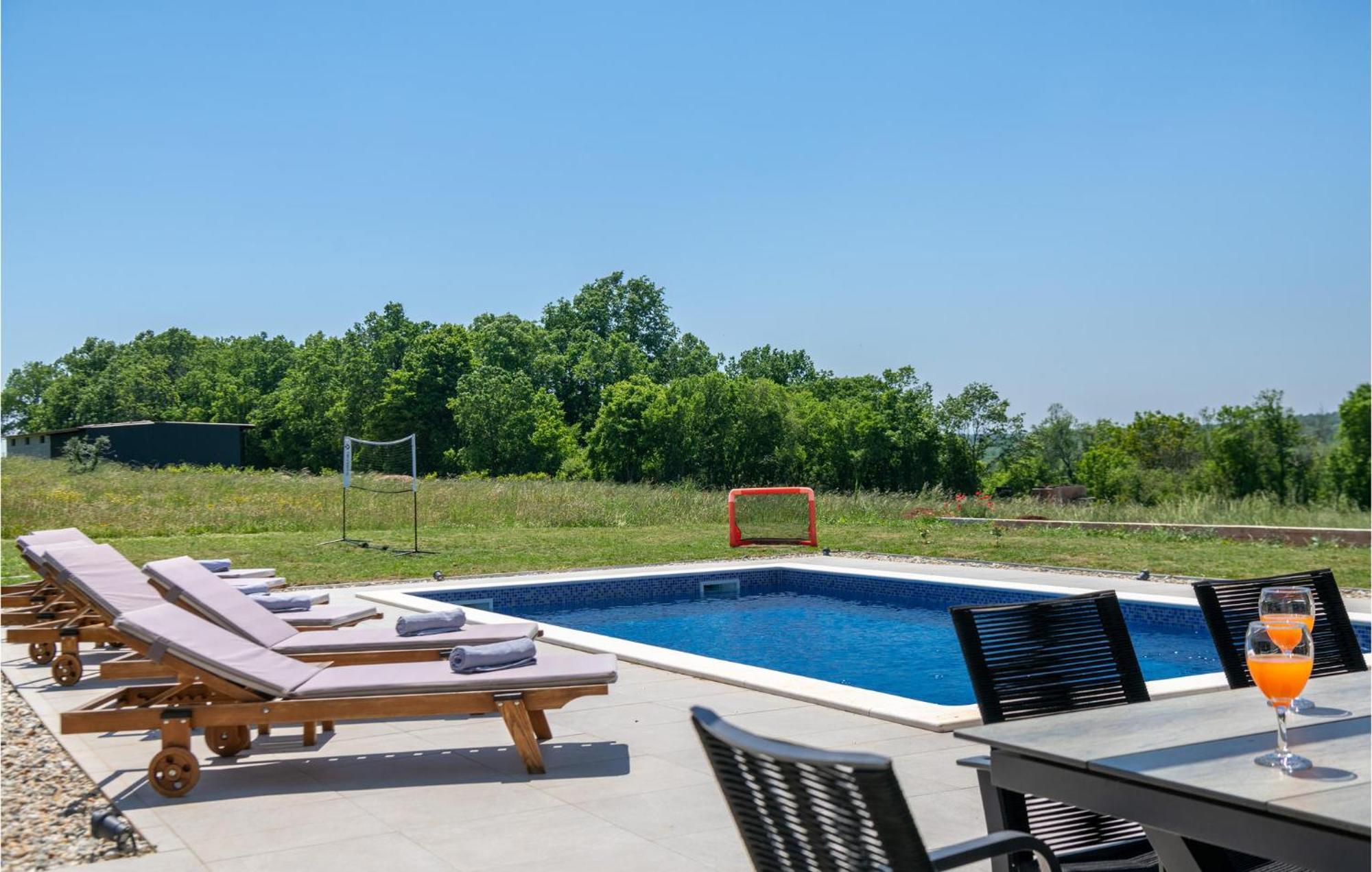 Stunning Home In Barban With Wifi Exteriör bild