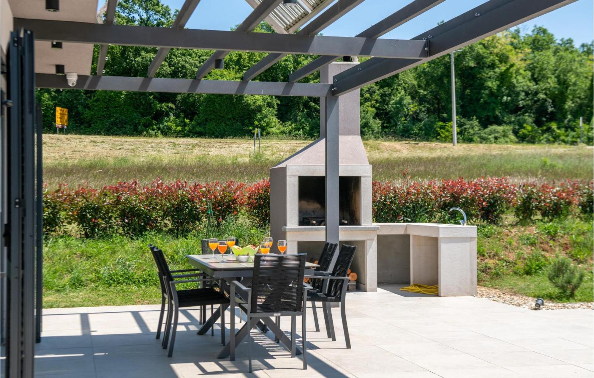 Stunning Home In Barban With Wifi Exteriör bild